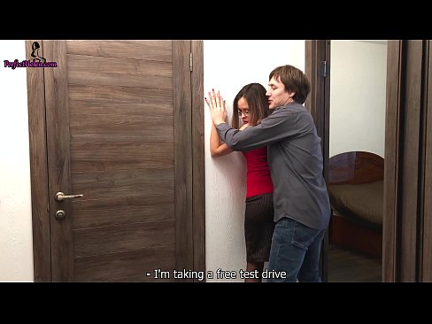 ❤️ Onye na-ahụ maka sexy na-akụ ọtụ ya n'ụzọ anụ ahụ mgbe ọ na-ere ụlọ ya - Krempai ❤️  Mmekọahụ